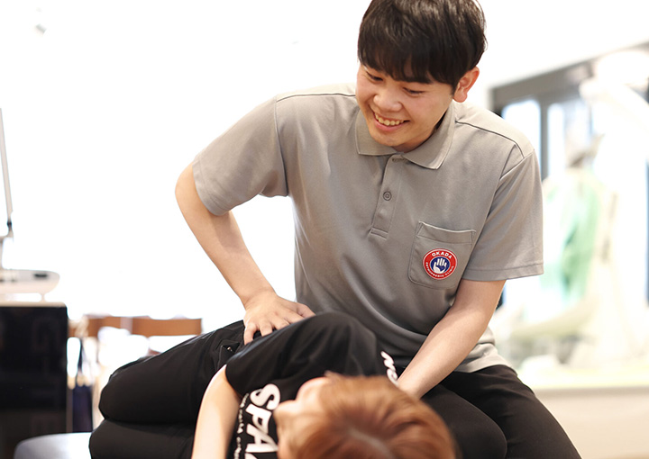 専門リハビリを実施