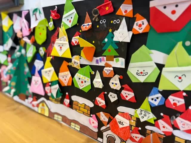 Merry Xmas⭐️2025🎄
子供さん作
沢山の可愛いサンタクロースがやってきました✨👏✨

#久留米市 #整形外科 #メリークリスマス#可愛いサンタクロース 
#福岡県