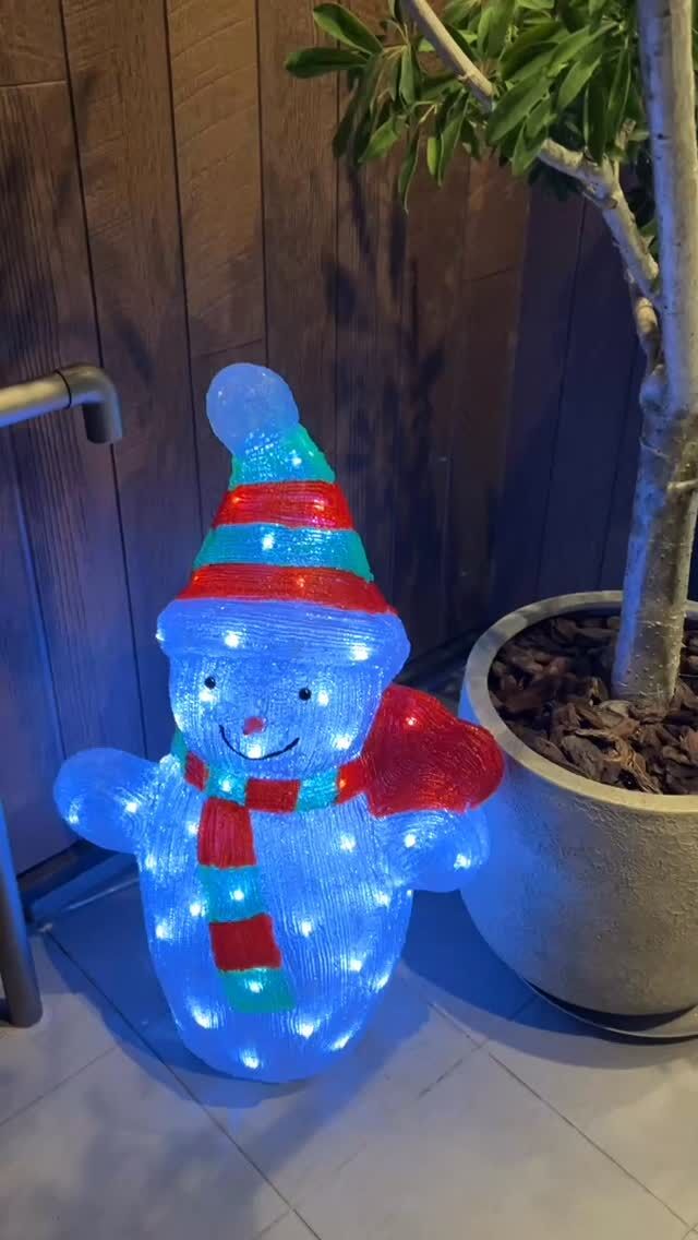 こんばんわ⛄️
おかだ整形外科スポーツ・リハビリクリニック🏥です‼️

12月に入り、寒さが一段と増してきました⛄️

当院の入り口には、雪だるまがお出迎えしてます‼️
夜になると光ってお出迎えしてます😚

今年度もあと、1ヶ月、どうぞよろしくお願いいたします‼️
12月は27日まで診療行っています😌

#久留米市 #整形外科 #理学療法士 #スポーツ #作業療法士 #おかだ整形外科スポーツ・リハビリクリニック #寒い#雪