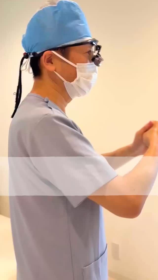 久留米のおかだ整形外科です🏥

オペ室の風景です🫶🏻

当院、患者様に少しでも術中リラックスしていただけるよう青空柄の天井です😊